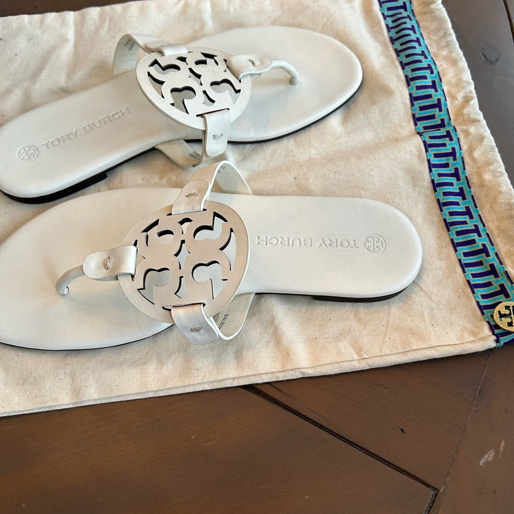 TORY BURCH MILLER THONG SOFT ANTIQUE WHITE LEATHER SANDALS - 8.5